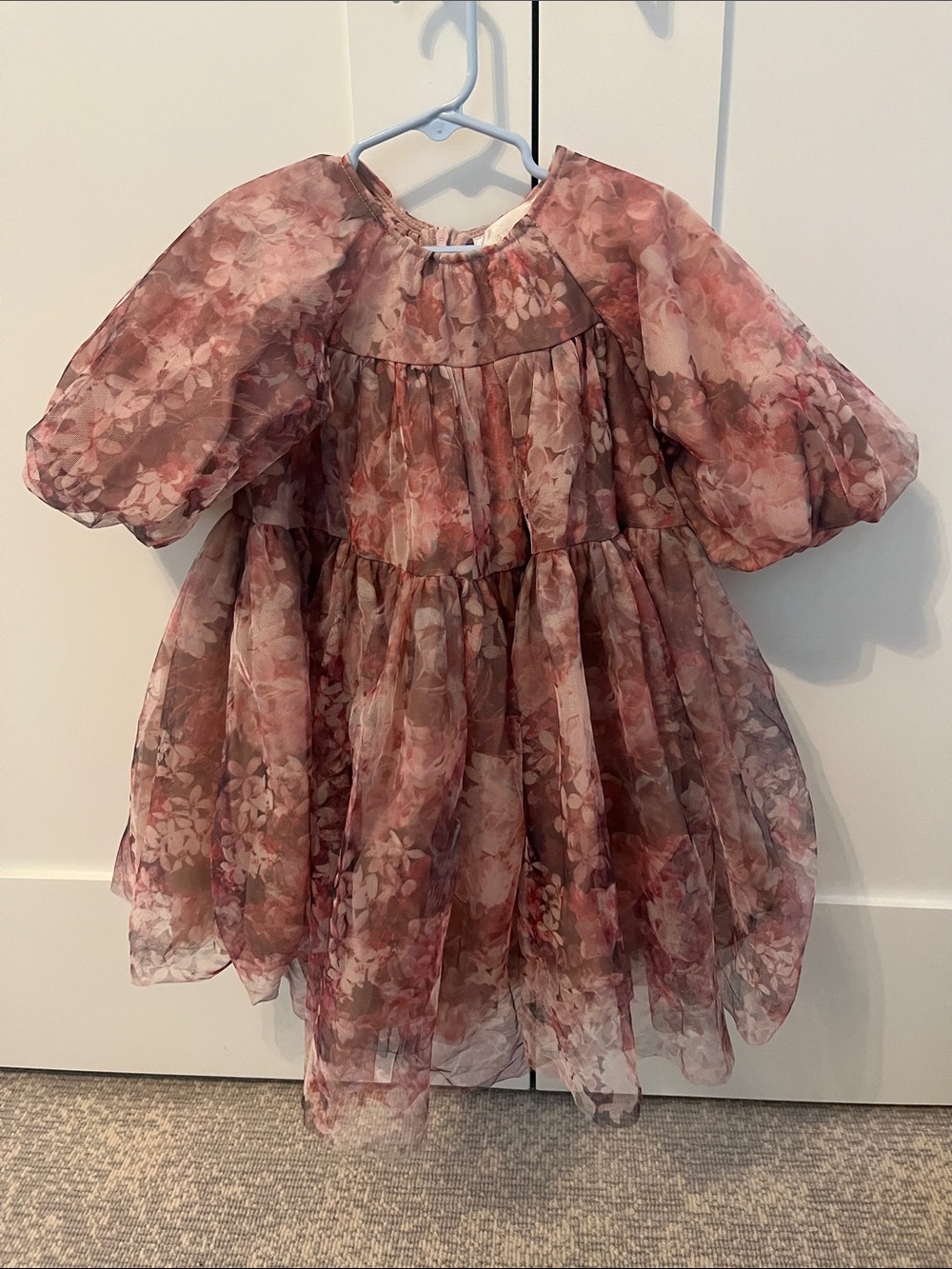 Floral Puff-Sleeve Organza Dress in Dusty Pink